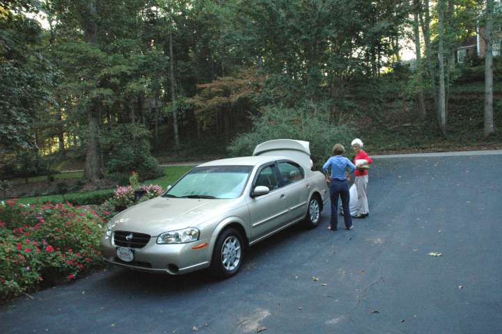 Susie and Susan packing for the trip home.
