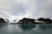 7_08052010B_MagdalenaFijord_50