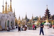 027-Shwedagon2015_53